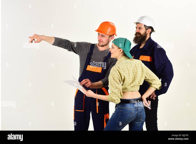 Quels sont les services offerts par ETS Fontaine Père et Fils 22 equipe de professionnels en action sur chantier