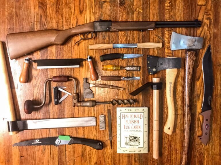 outils et materiaux pour construire une cabane