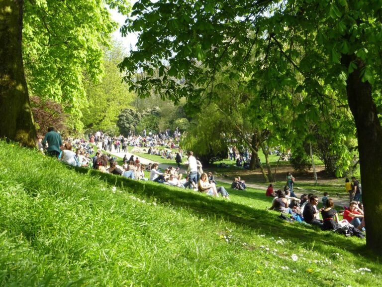 Que faire à Paris quand il fait beau pour profiter au maximum 16 parc parisien ensoleille avec pique nique
