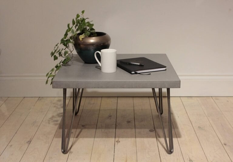 table basse en beton cire moderne