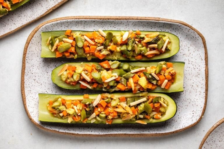 Quelle recette originale à base de courgette puis-je essayer 23 une courgette farcie aux legumes colores